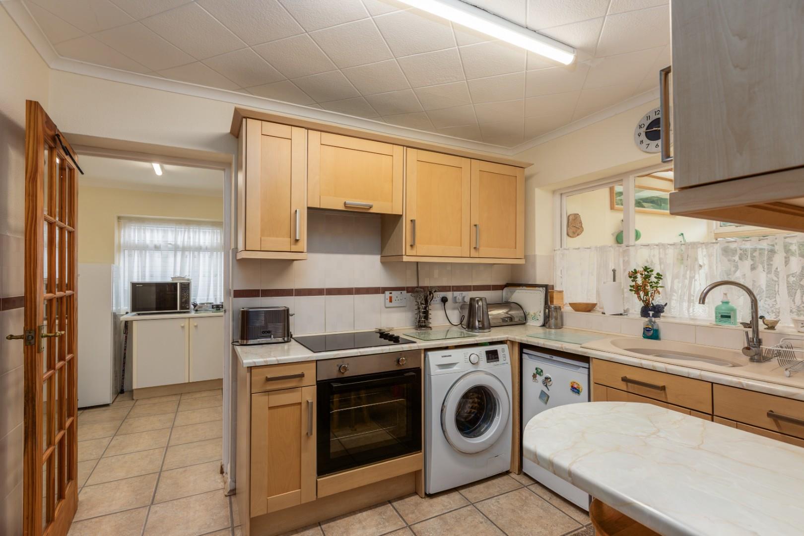 Browns Drive, Southgate, Pennard, Swansea, SA3 2AE